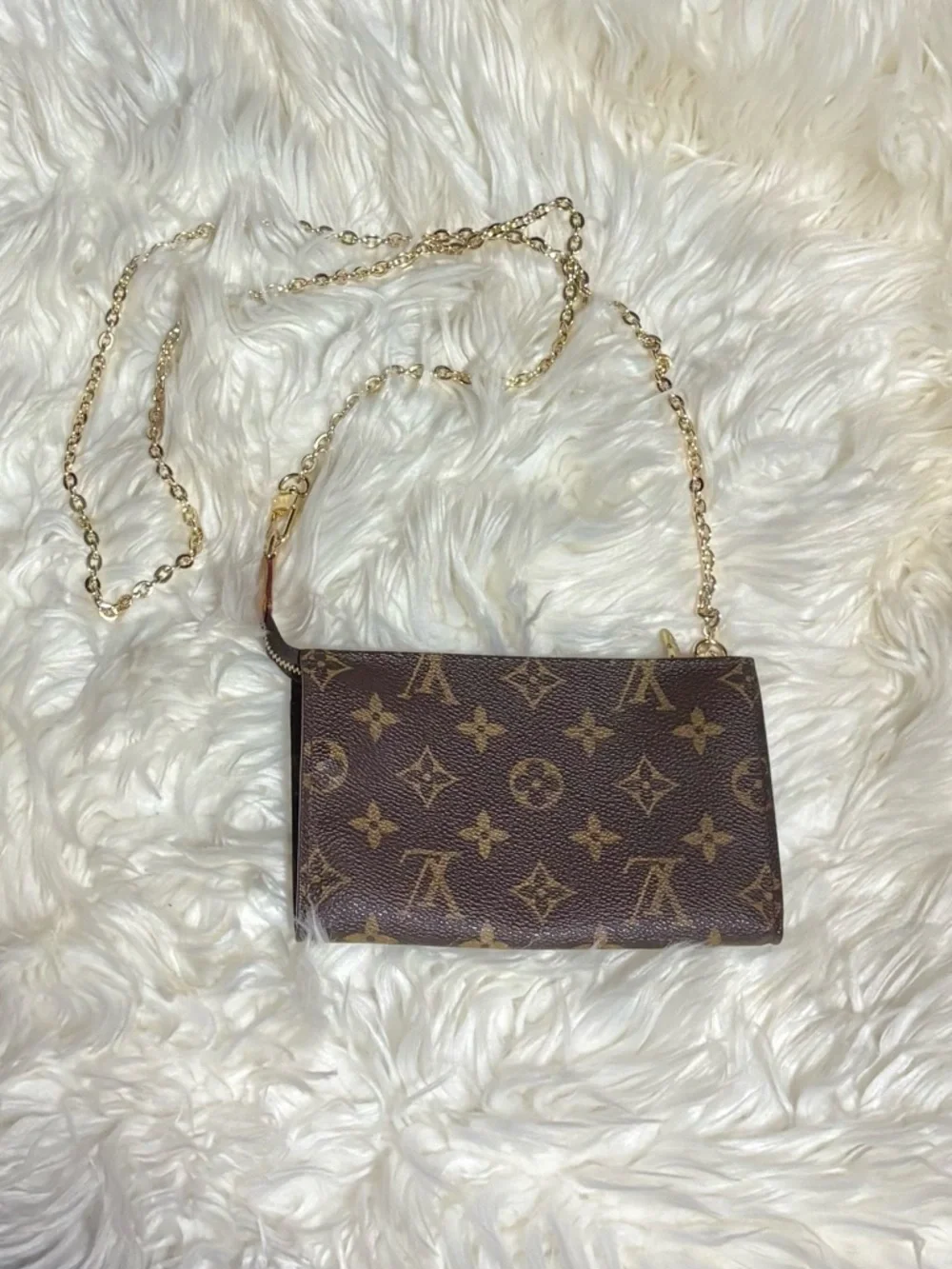 ✨🤎 Louis Vuitton 🤎✨ Pochette Monogram Canvas w/Chain Strap +FREE INSERT - Picture 3 of 8